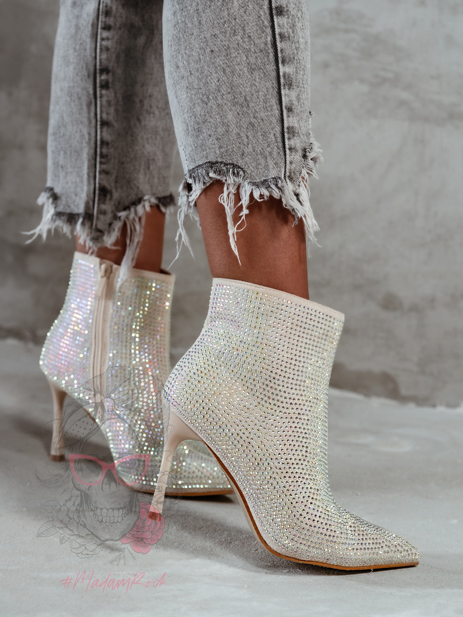 Botki z cyrkoniami Madam Operio opalizujące beżowe Botki z cyrkoniami Madam Operio opalizujące beżowe