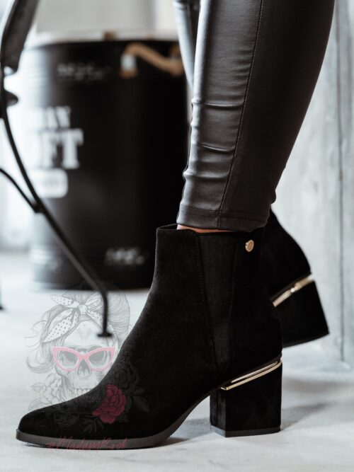 Botki zamszowe Madam Eluo czarne