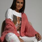 T-shirt z cyrkoniami Najk biały