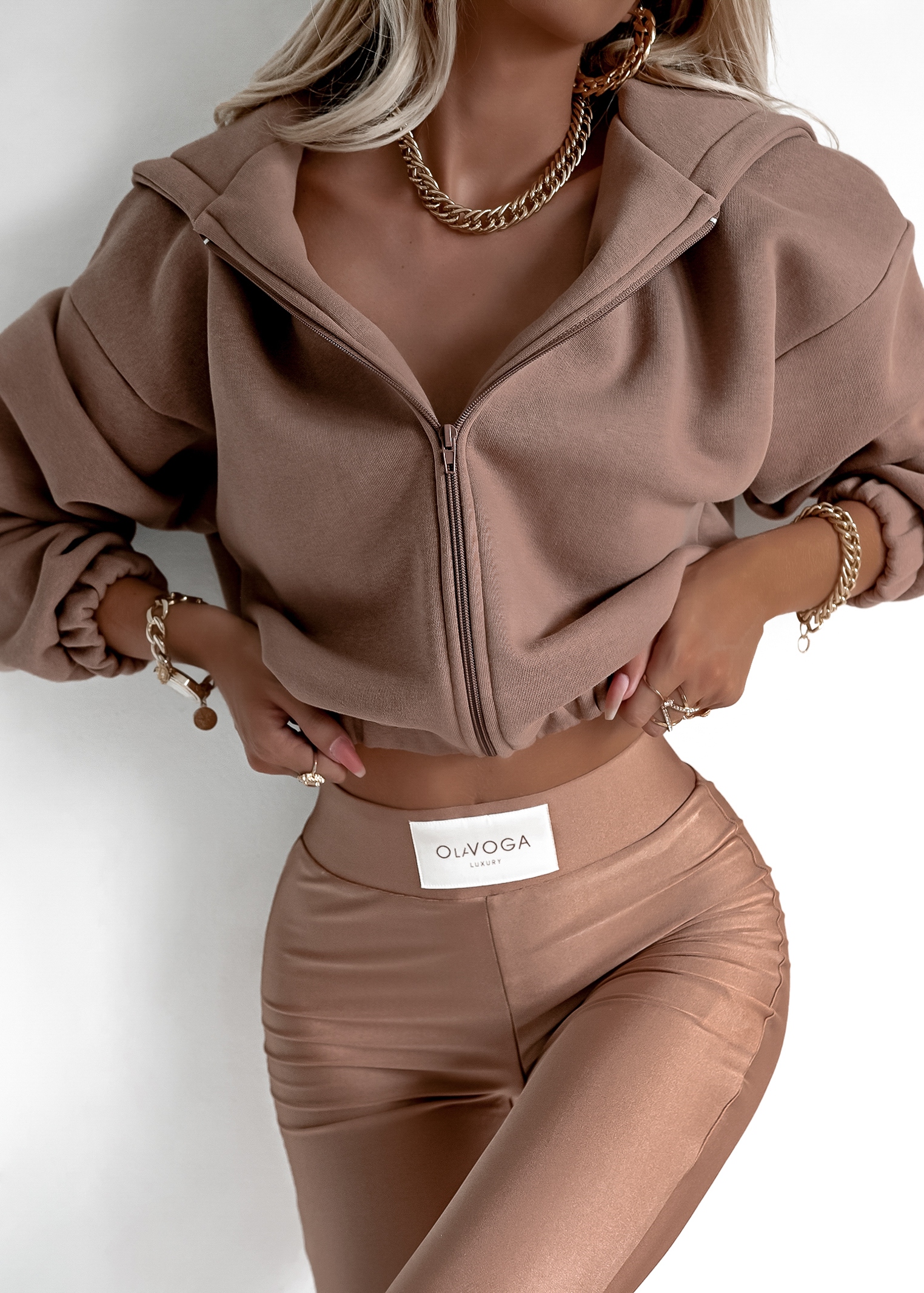Bluza krótka z kapturem Ola Voga Soft Relax c.beżowa