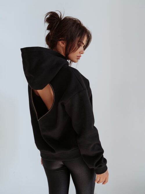 Bluza z wycięciem Heart on Back Ola Voga czarna