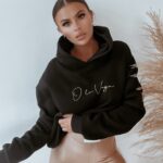 Bluza z wycięciem Heart on Back Ola Voga czarna