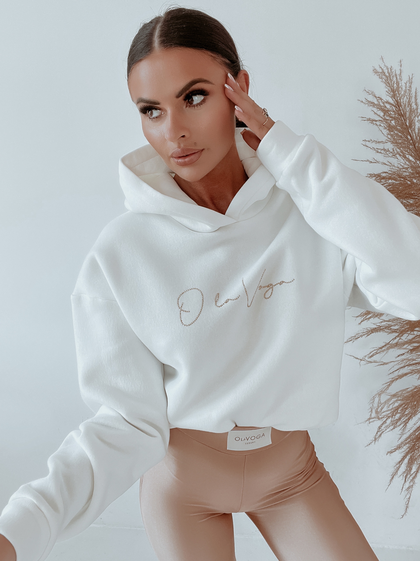 Bluza z wycięciem Heart on Back Ola Voga ecru