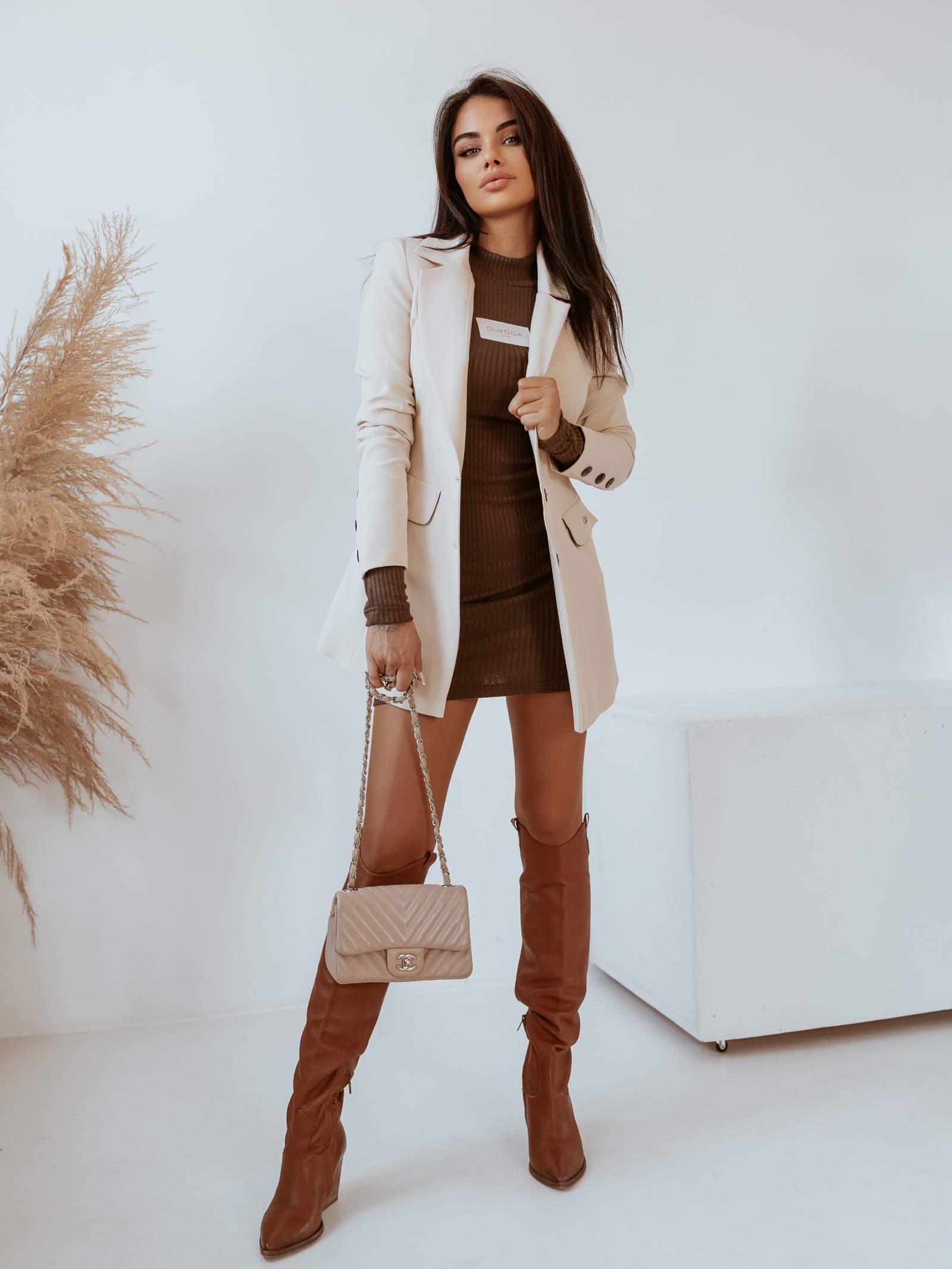 Marynarka taliowana Black Olv Ola Voga j.beżowa Marynarka taliowana Black Olv Ola Voga j.beżowa