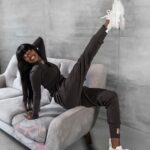 Komplet prążkowany Laki Sort brązowy