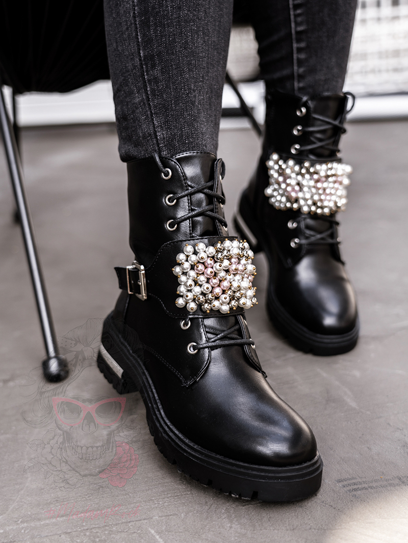 Workery z perłami Madam Delli czarne Workery z perłami Madam Delli czarne