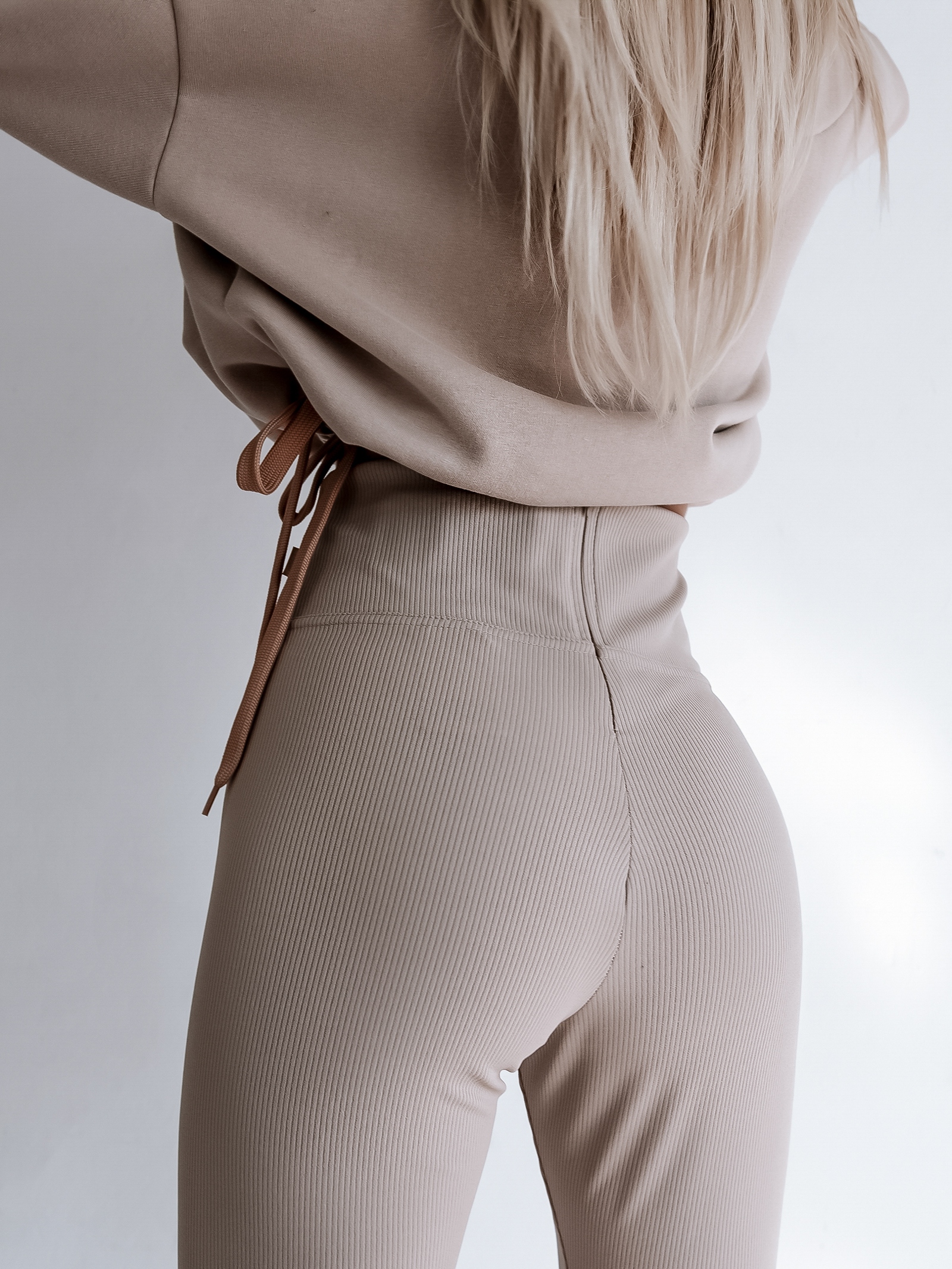 Legginsy z wyższym stanem My Style Ola Voga j.beżowe