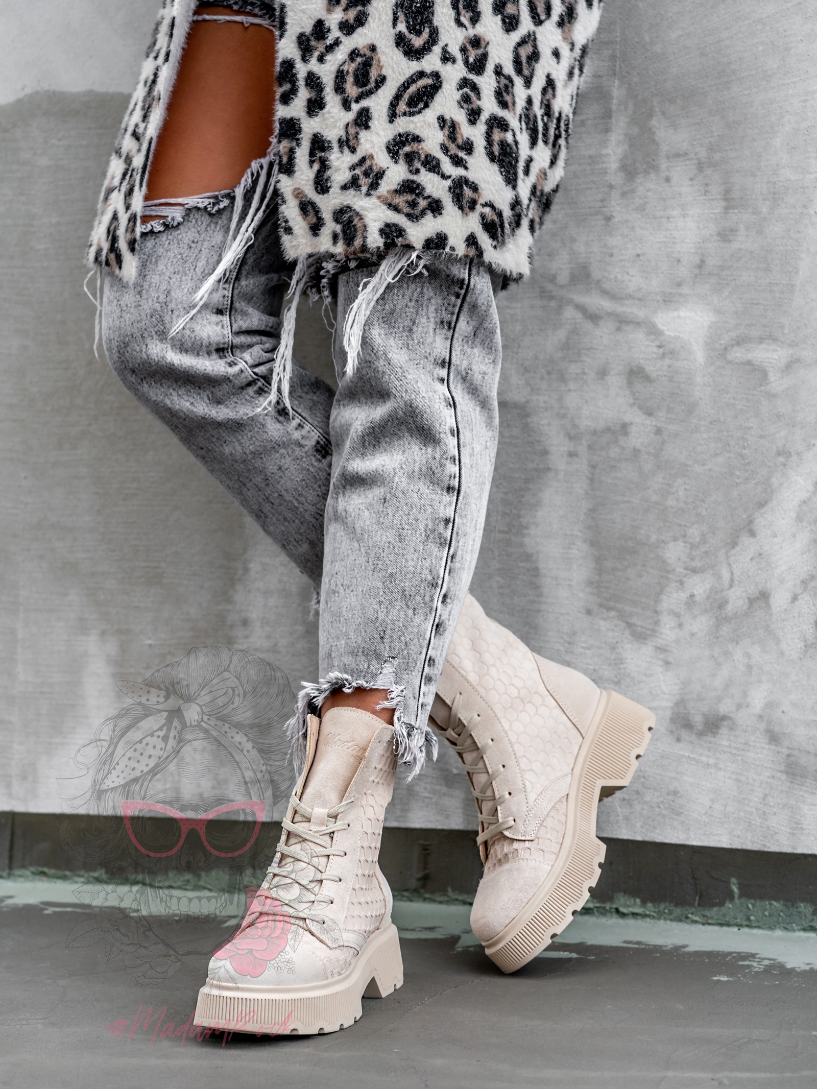 Workery skórzane Madam Comb beżowe