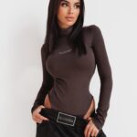 Body z półgolfem Nice Neck Ola Voga brąz