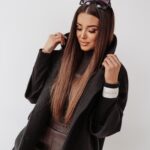 Płaszcz elegancki Autumn Vibes Ola Voga czarny