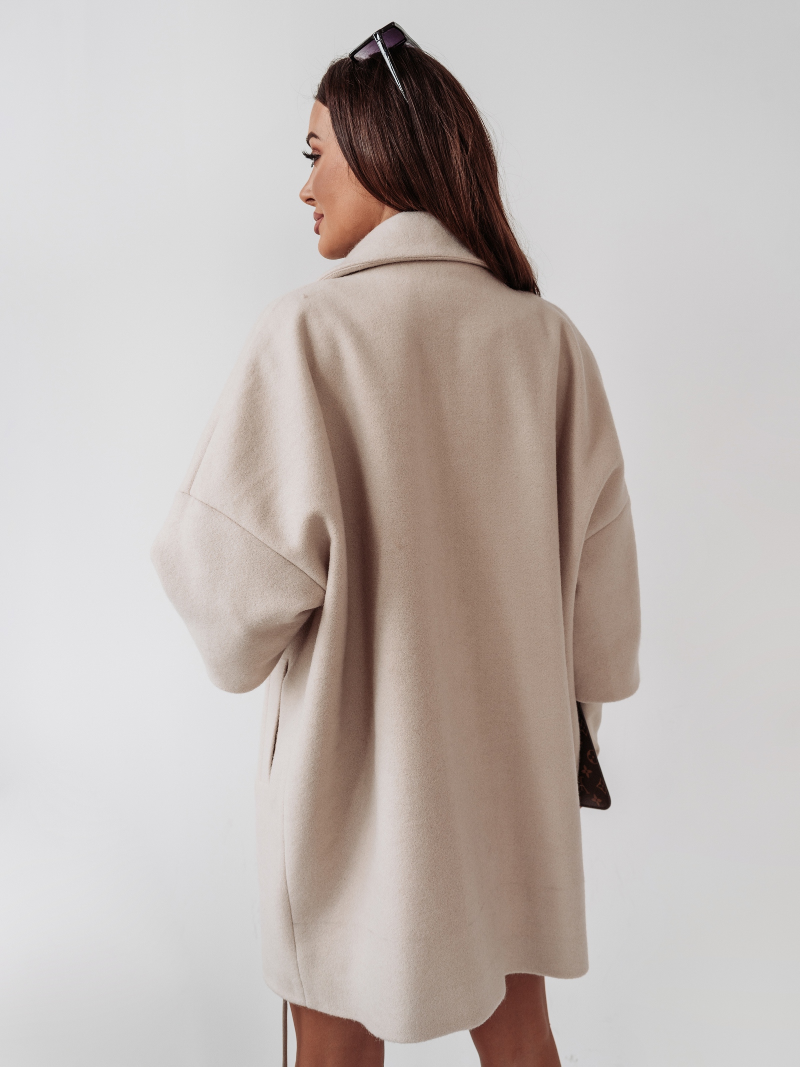 Płaszcz elegancki Autumn Vibes Ola Voga j.beżowy