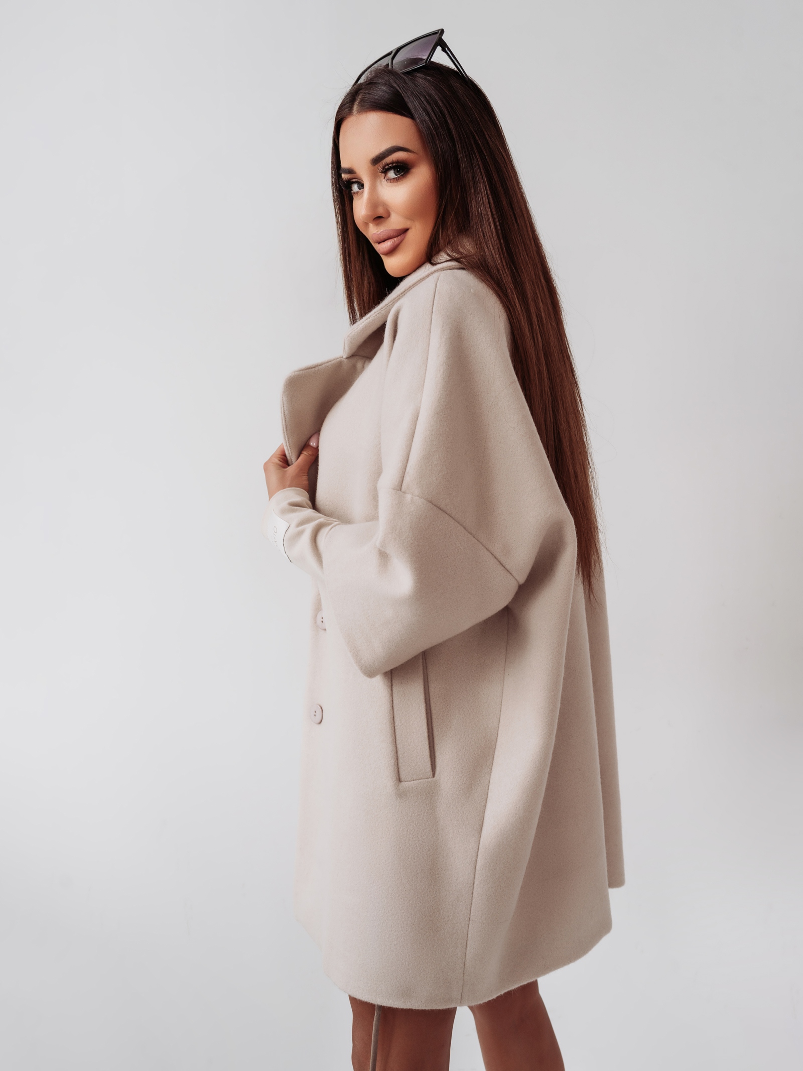 Płaszcz elegancki Autumn Vibes Ola Voga j.beżowy
