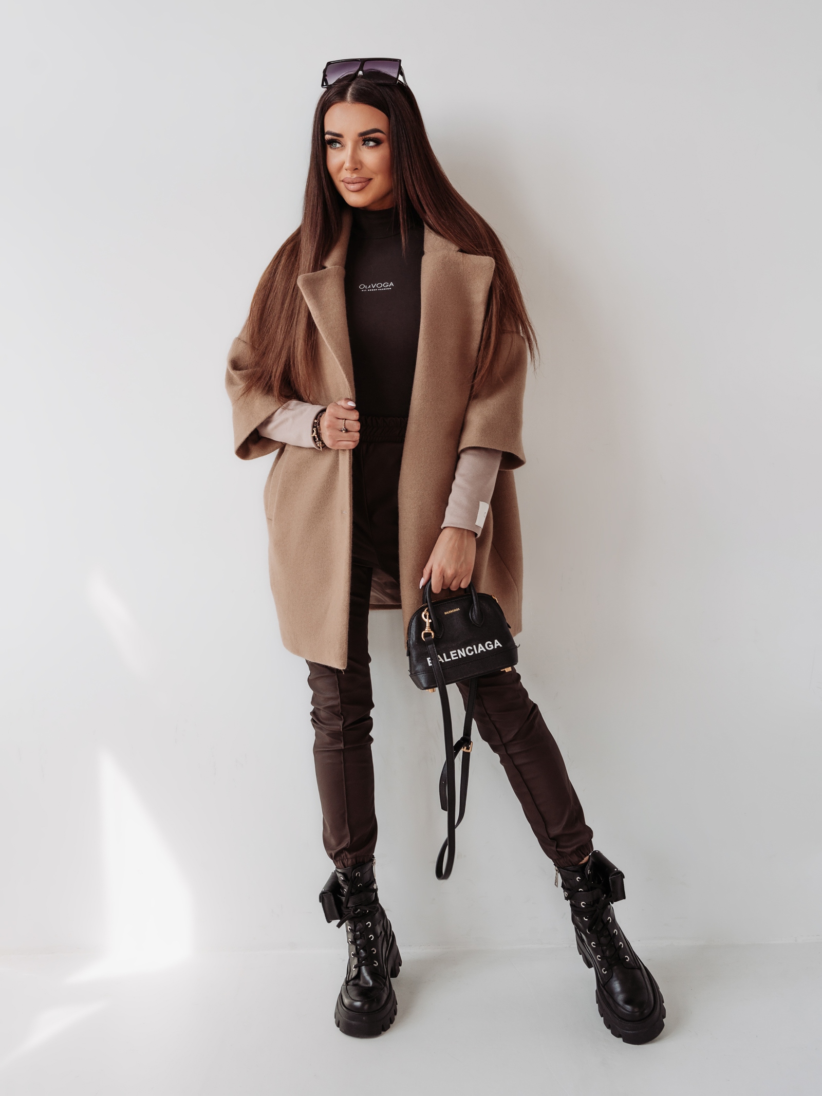 Płaszcz elegancki Autumn Vibes Ola Voga c.beżowy