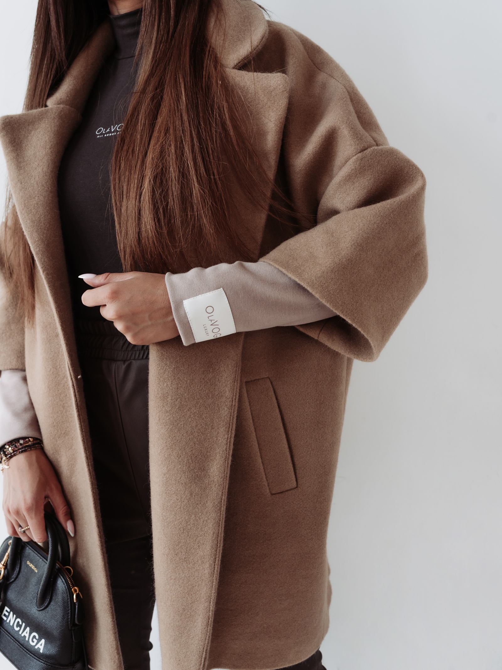 Płaszcz elegancki Autumn Vibes Ola Voga c.beżowy