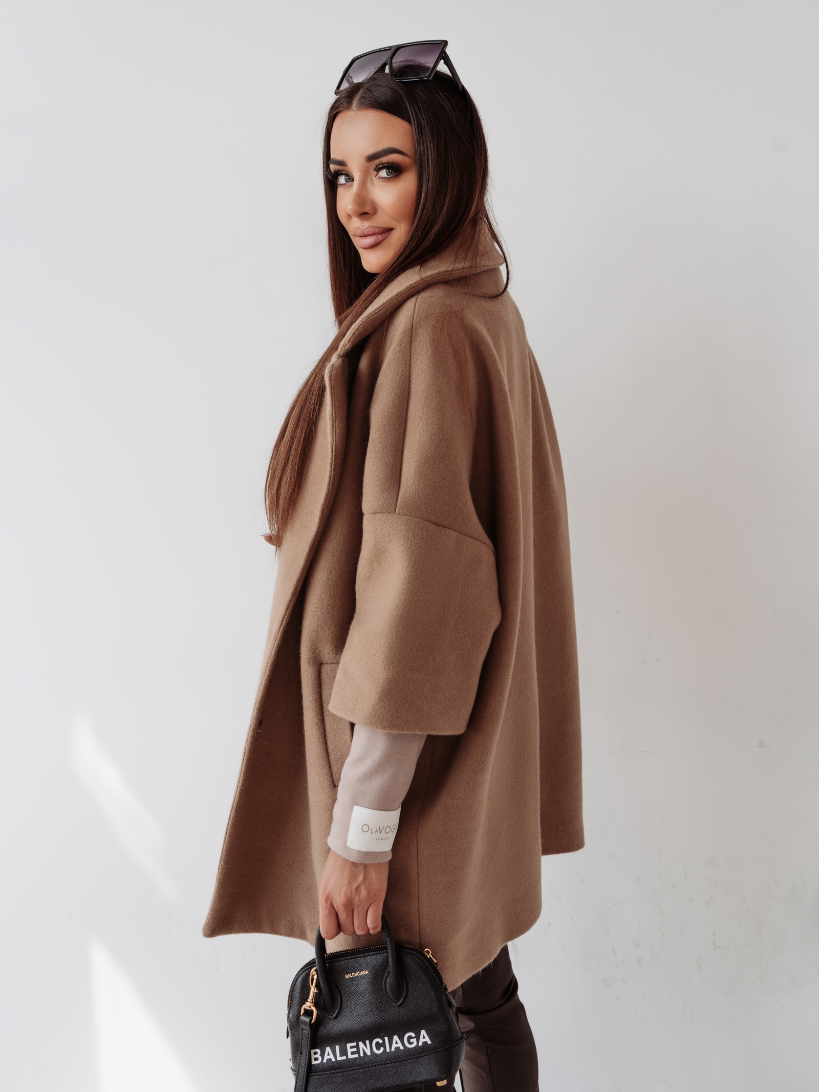 Płaszcz elegancki Autumn Vibes Ola Voga c.beżowy