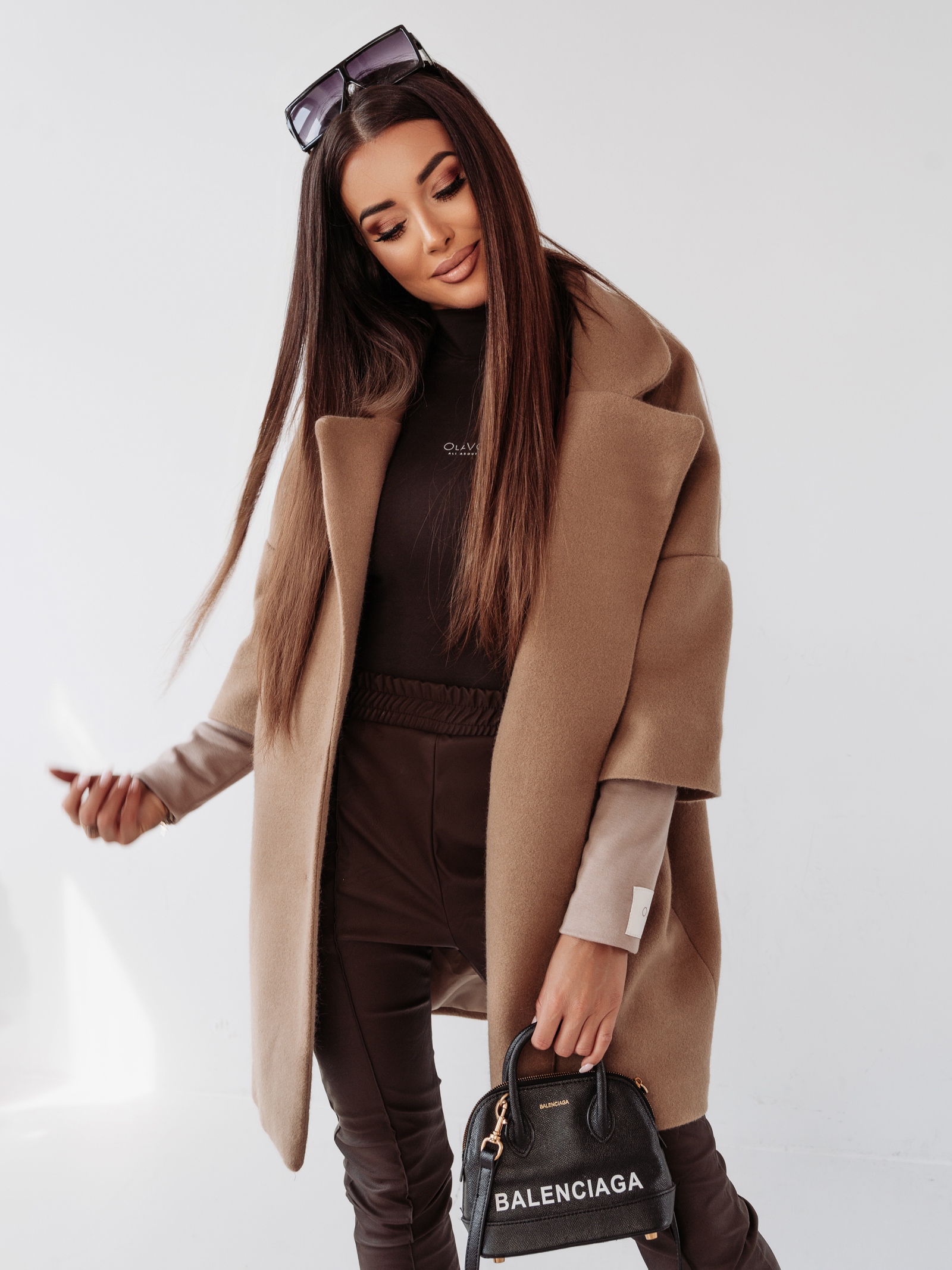 Płaszcz elegancki Autumn Vibes Ola Voga c.beżowy