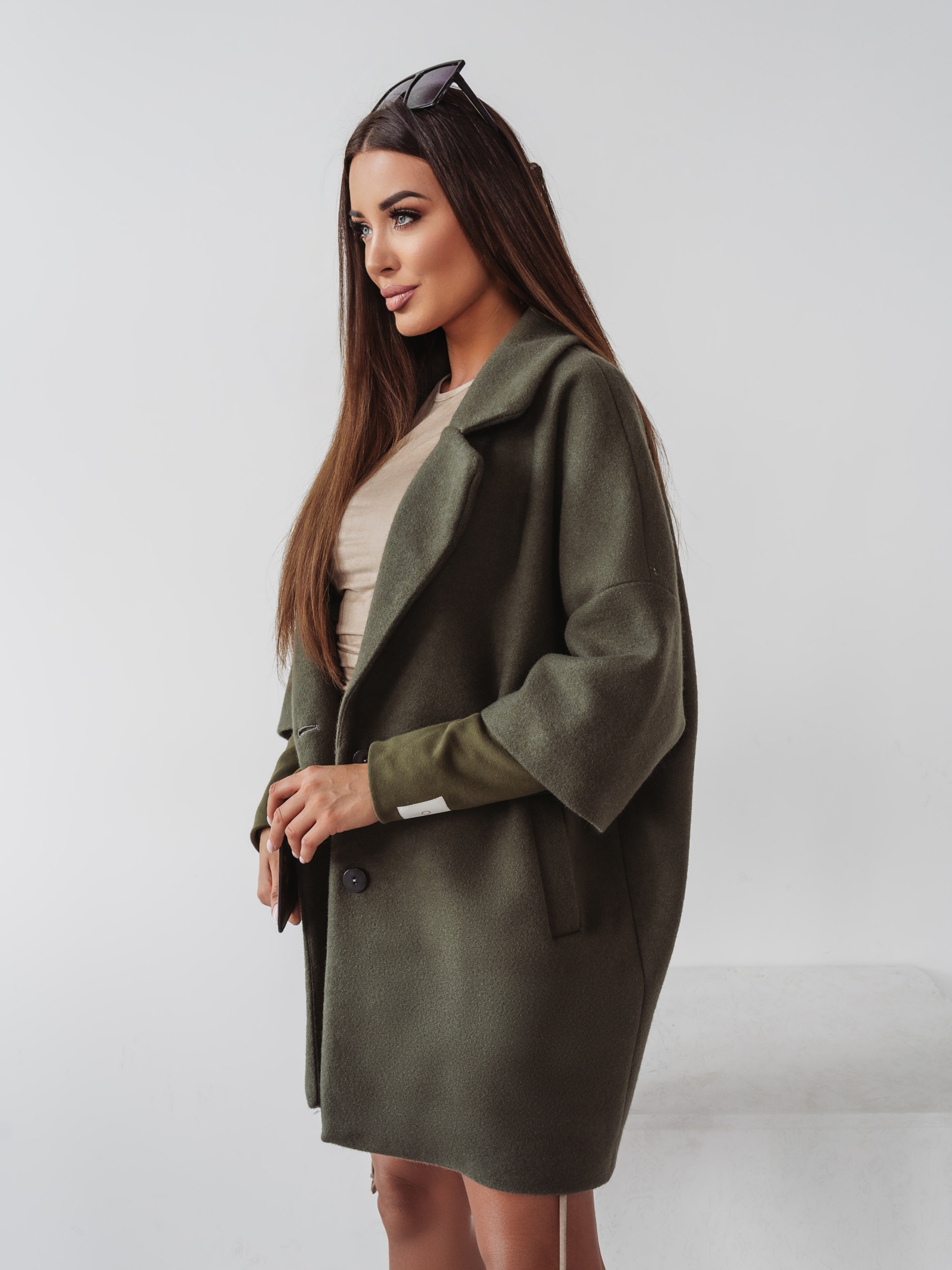Płaszcz elegancki Autumn Vibes Ola Voga khaki Płaszcz elegancki Autumn Vibes Ola Voga khaki