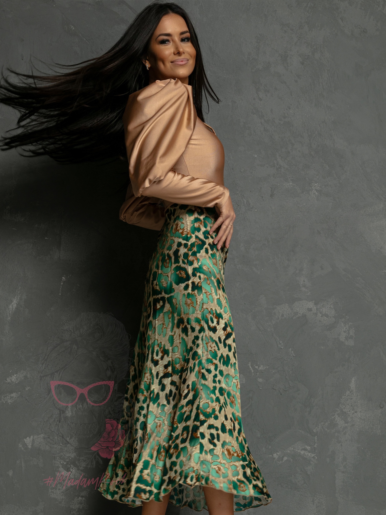 Body z bufkami NB Nicole szampan