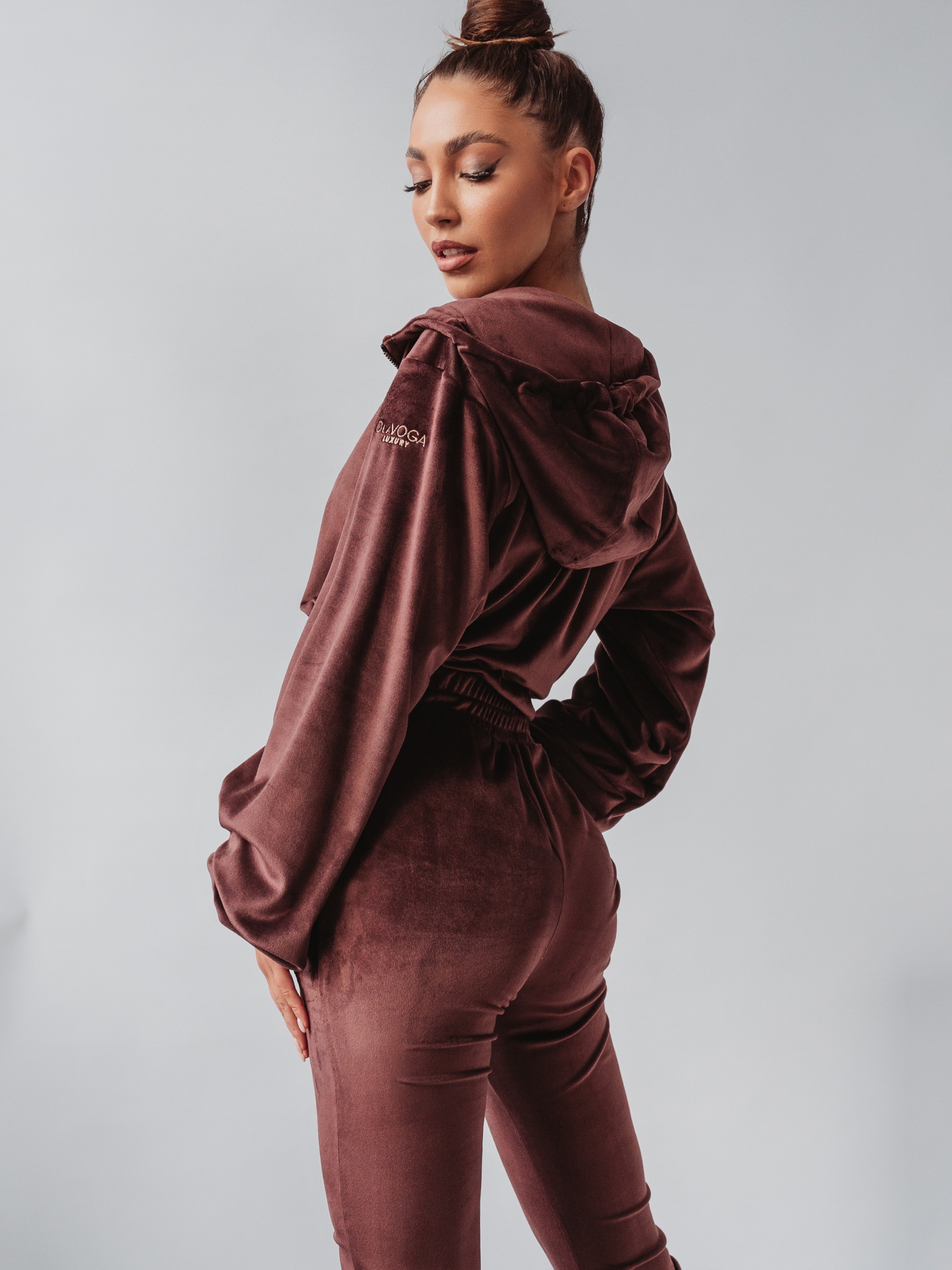 Komplet welurowy Coffee Colors Ola Voga brązowy Komplet welurowy Coffee Colors Ola Voga brązowy