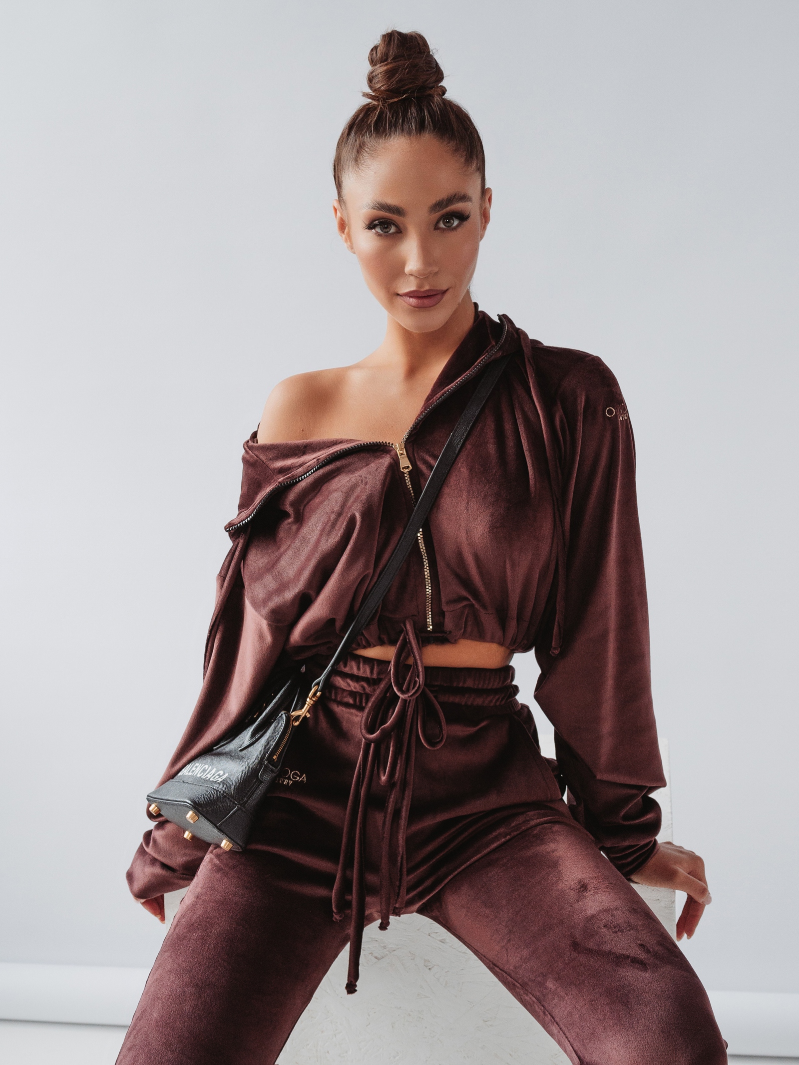 Komplet welurowy Coffee Colors Ola Voga brązowy Komplet welurowy Coffee Colors Ola Voga brązowy