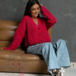 Krótki sweter Elikso malinowy