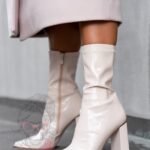 Botki na słupku Rock Latex II nude