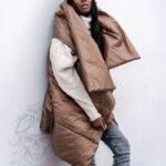 Kamizelka asymetryczna Wind karmelowa