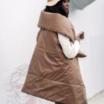 Kamizelka asymetryczna Wind karmelowa