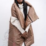 Kamizelka asymetryczna Wind karmelowa