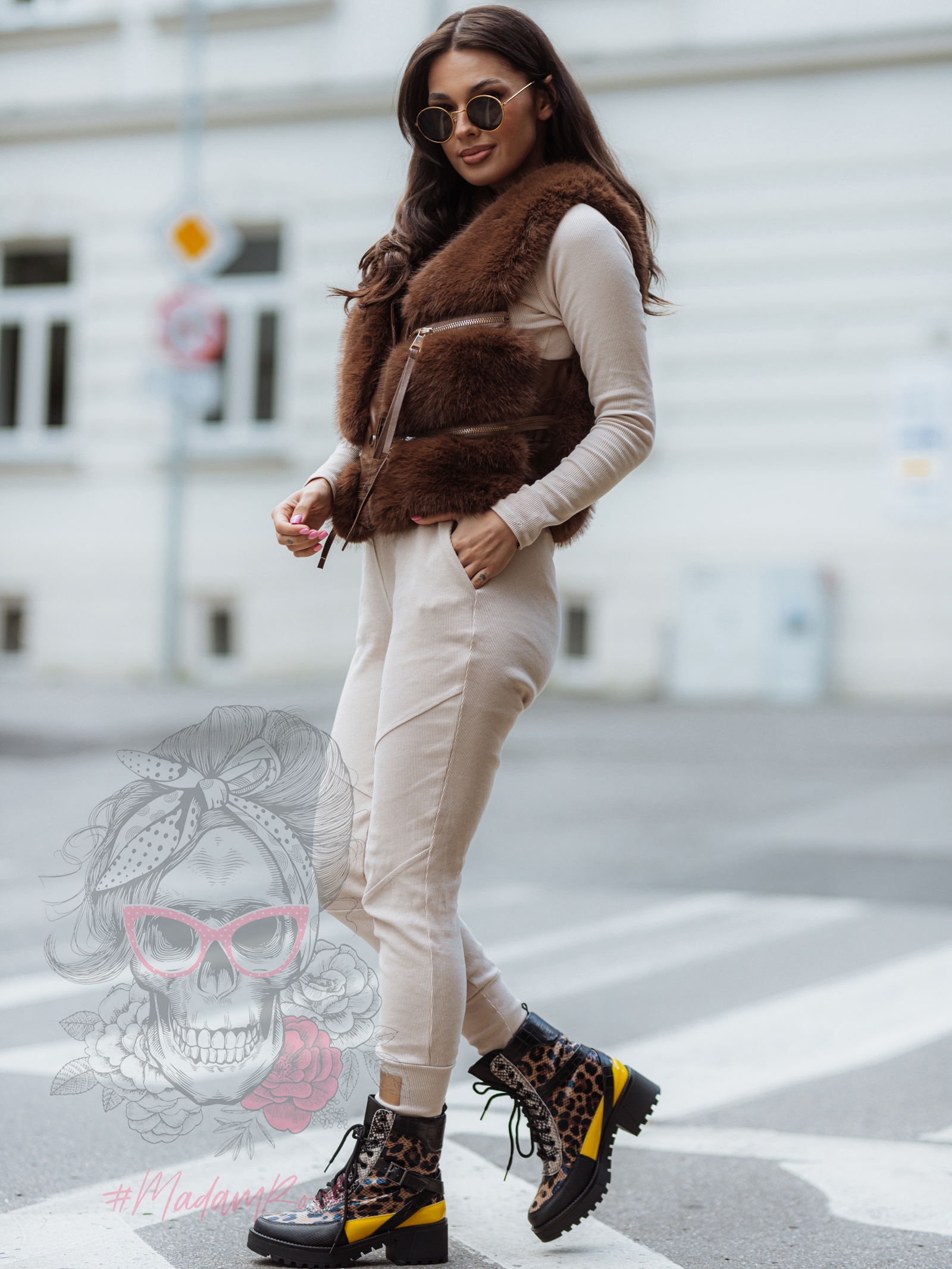 Komplet prążkowany Laki Sort beżowy