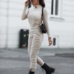 Komplet prążkowany Laki Sort beżowy