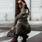 Komplet prążkowany Laki Sort khaki