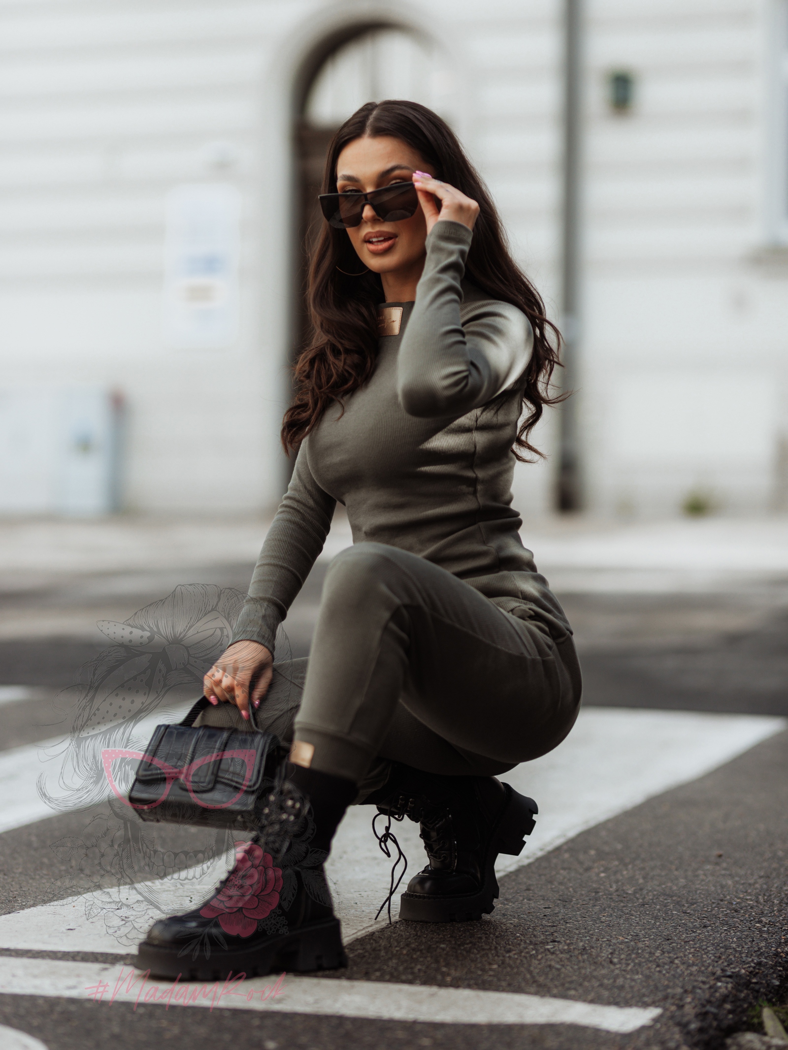 Komplet prążkowany Laki Sort khaki Komplet prążkowany Laki Sort khaki