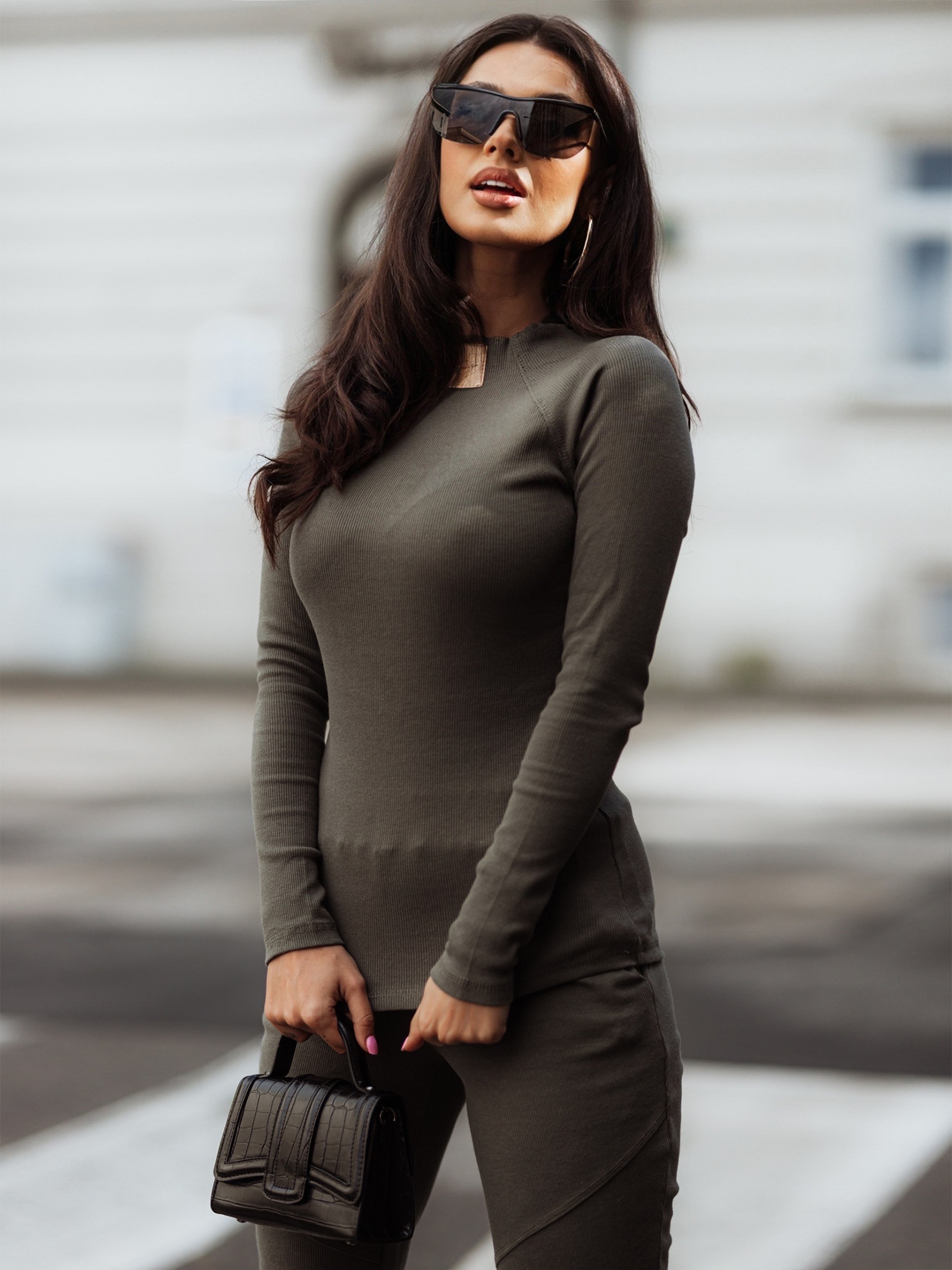 Komplet prążkowany Laki Sort khaki Komplet prążkowany Laki Sort khaki