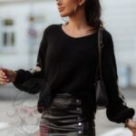 Sweter z czaszkami Moders czarny