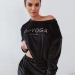 Komplet welurowy Soft Luxury Ola Voga czarny