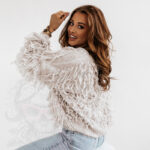 Sweter z frędzlami Marshi beżowy melanż