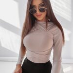 Bluzka dopasowana Romantic Fall Ola Voga beżowa