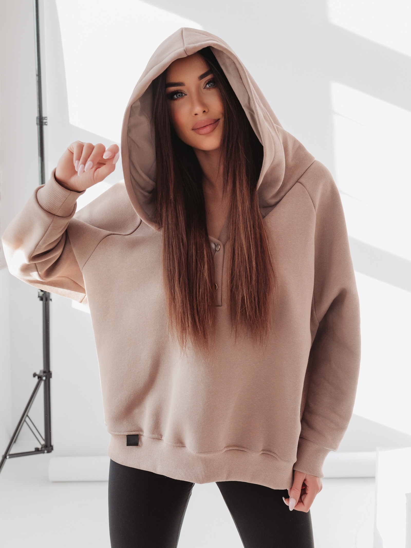 Bluza oversize Ola Voga Big Back j.beżowa Bluza oversize Ola Voga Big Back j.beżowa