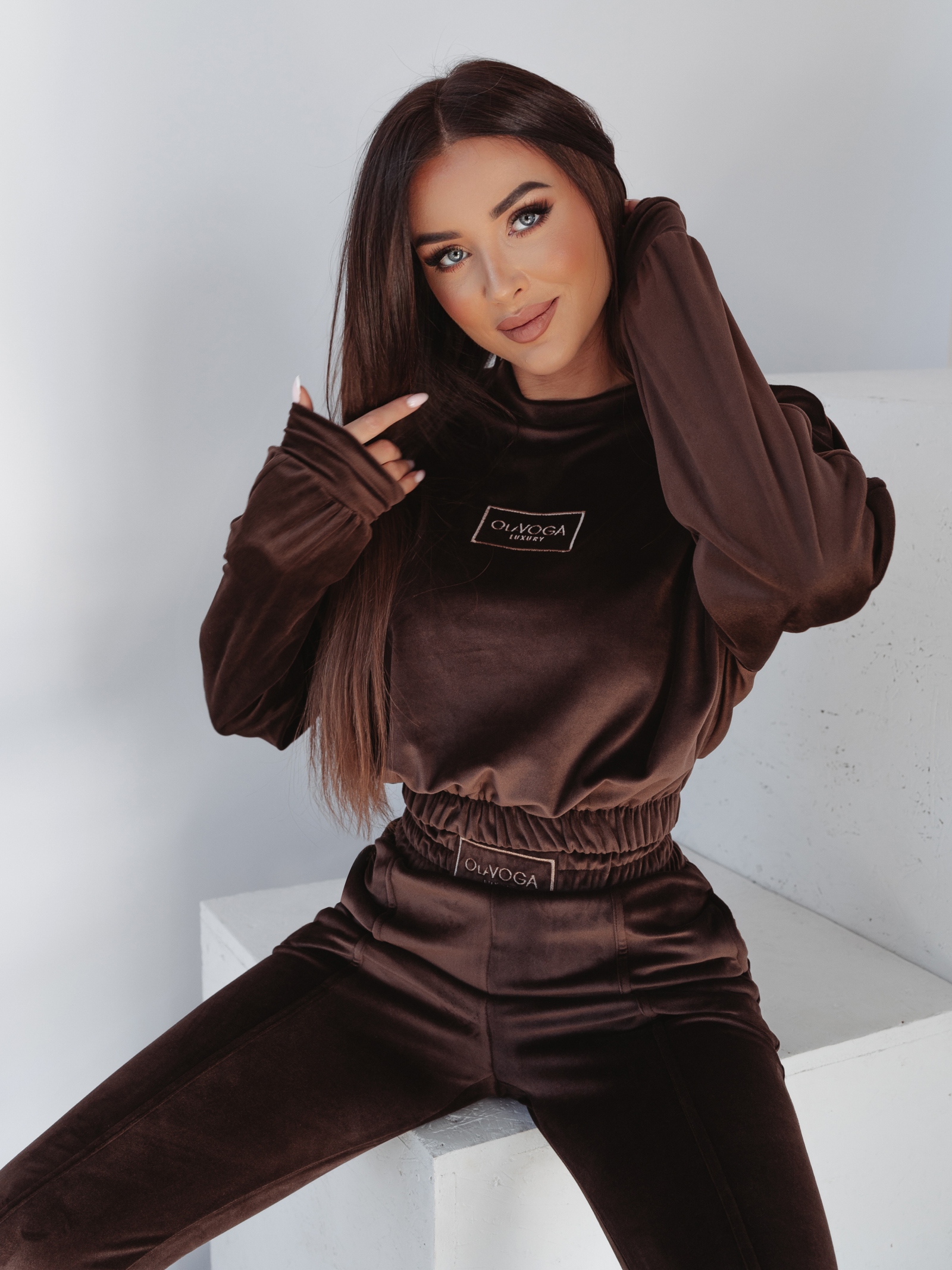 Komplet welurowy Ola Voga Luxury Frame brązowy Komplet welurowy Ola Voga Luxury Frame brązowy