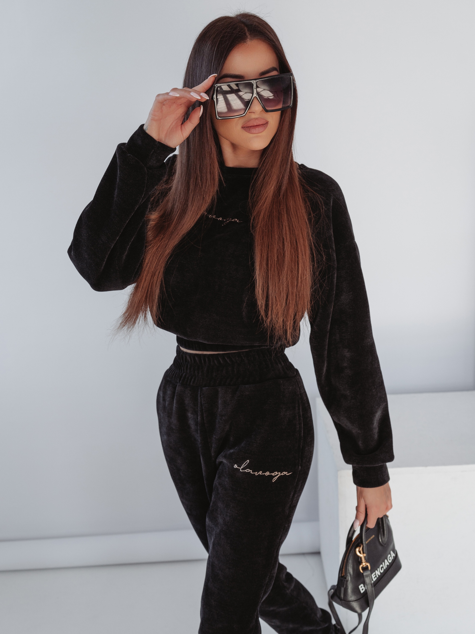 Komplet haftowany Honey Ola Voga czarny Komplet haftowany Honey Ola Voga czarny