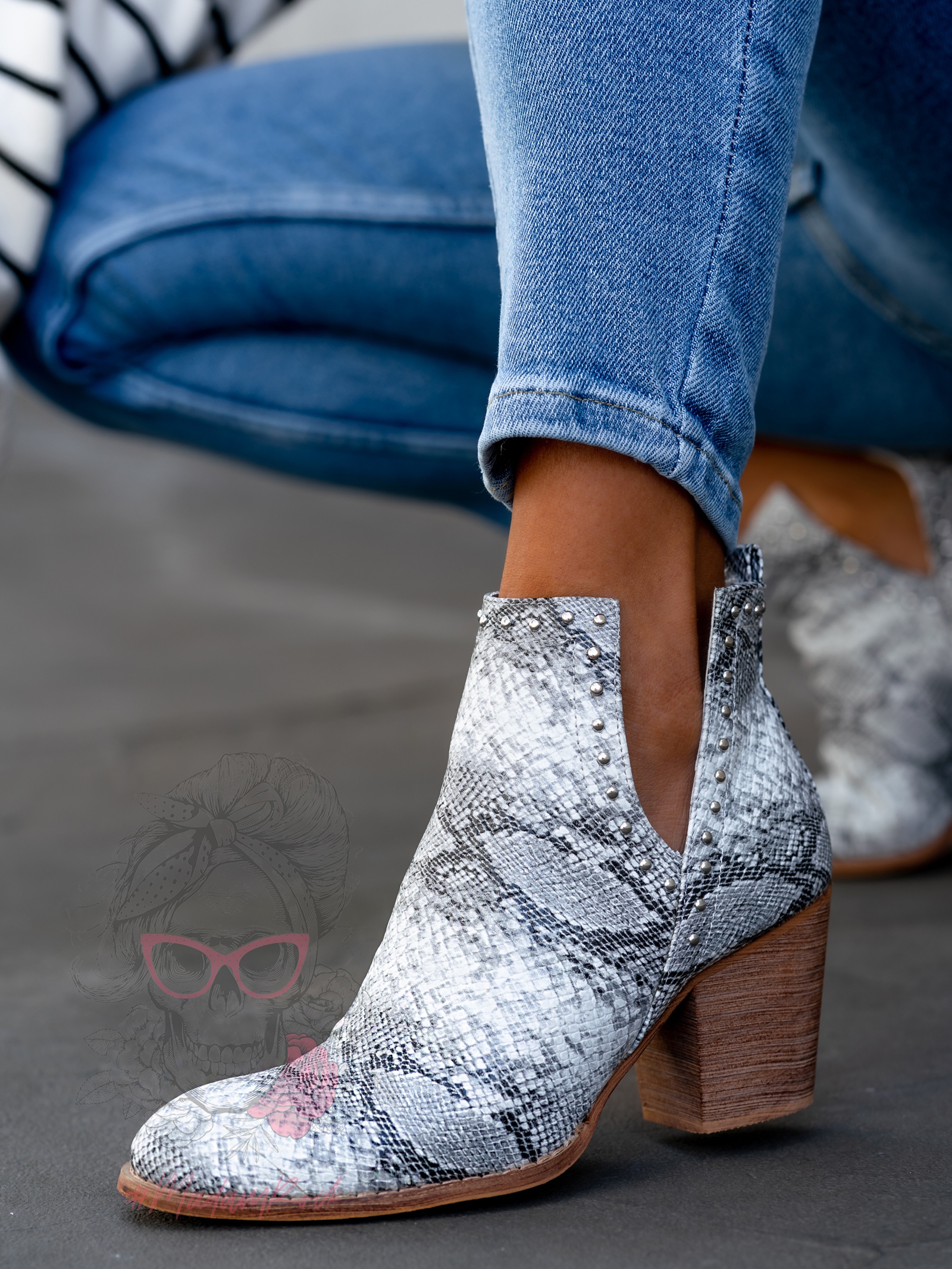 Botki z wycięciami Lady Foli II wężowe