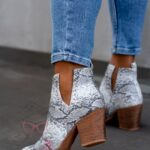 Botki z wycięciami Lady Foli II wężowe