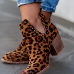 Botki z wycięciami Lady Foli w panterkę