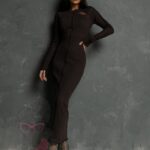 Sukienka prążkowana maxi LA Puntadas brązowa