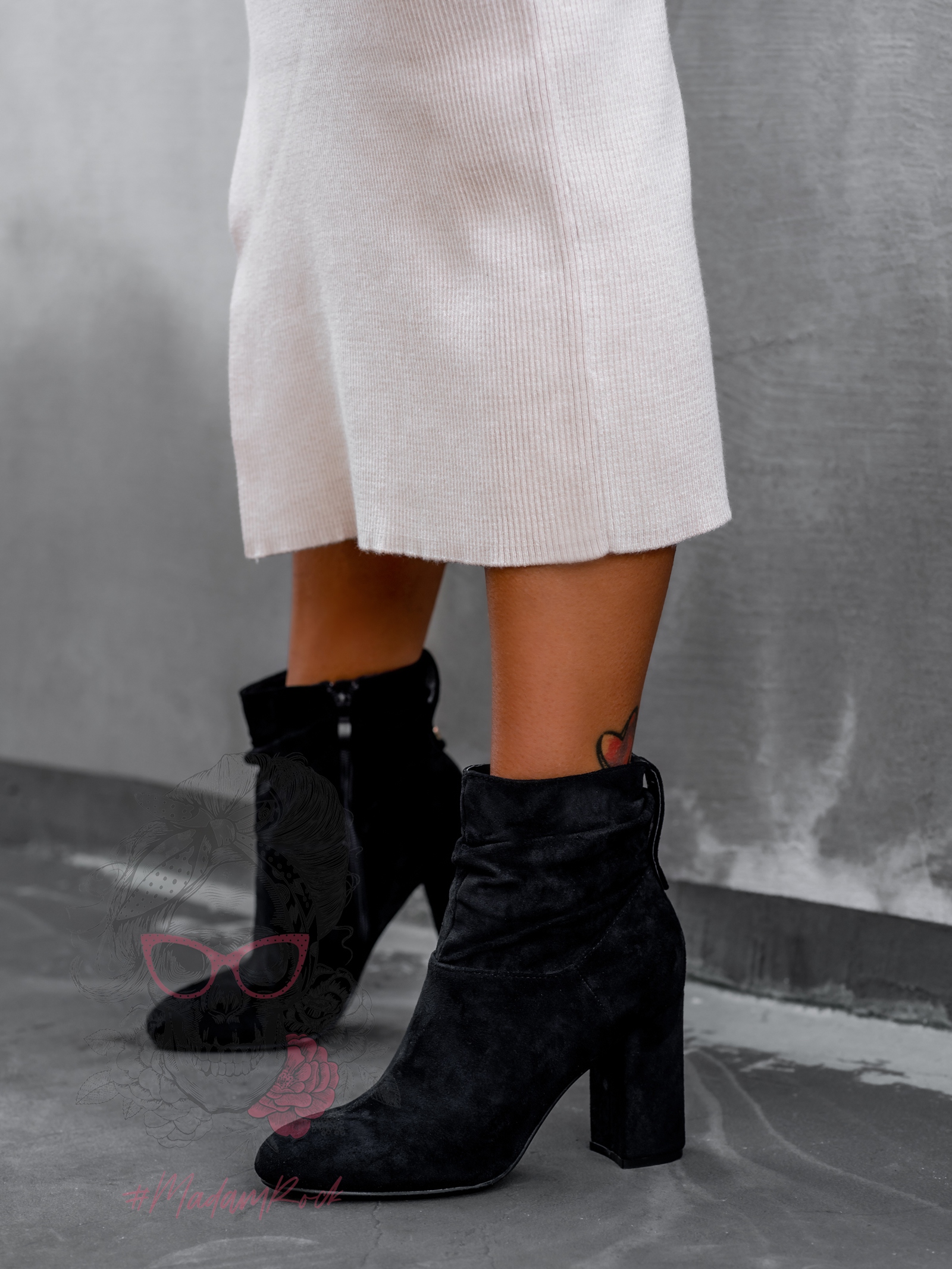 Botki na słupku Madam Boto czarne