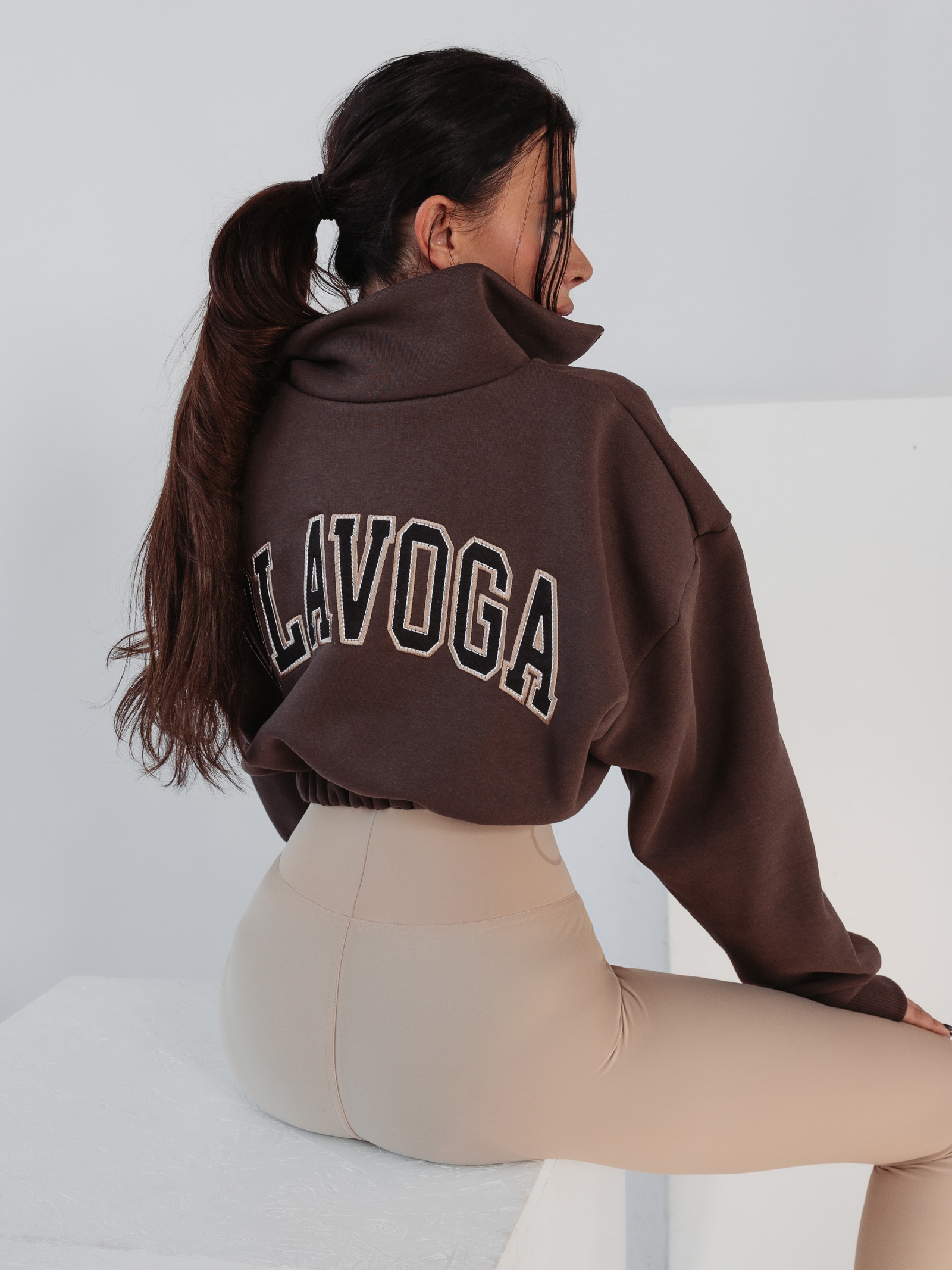 Bluza z kołnierzem Ola Voga Big Zipper brązowa Bluza z kołnierzem Ola Voga Big Zipper brązowa