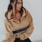 Bluza polarowa z kapturem Ola Voga Teddy beżowa