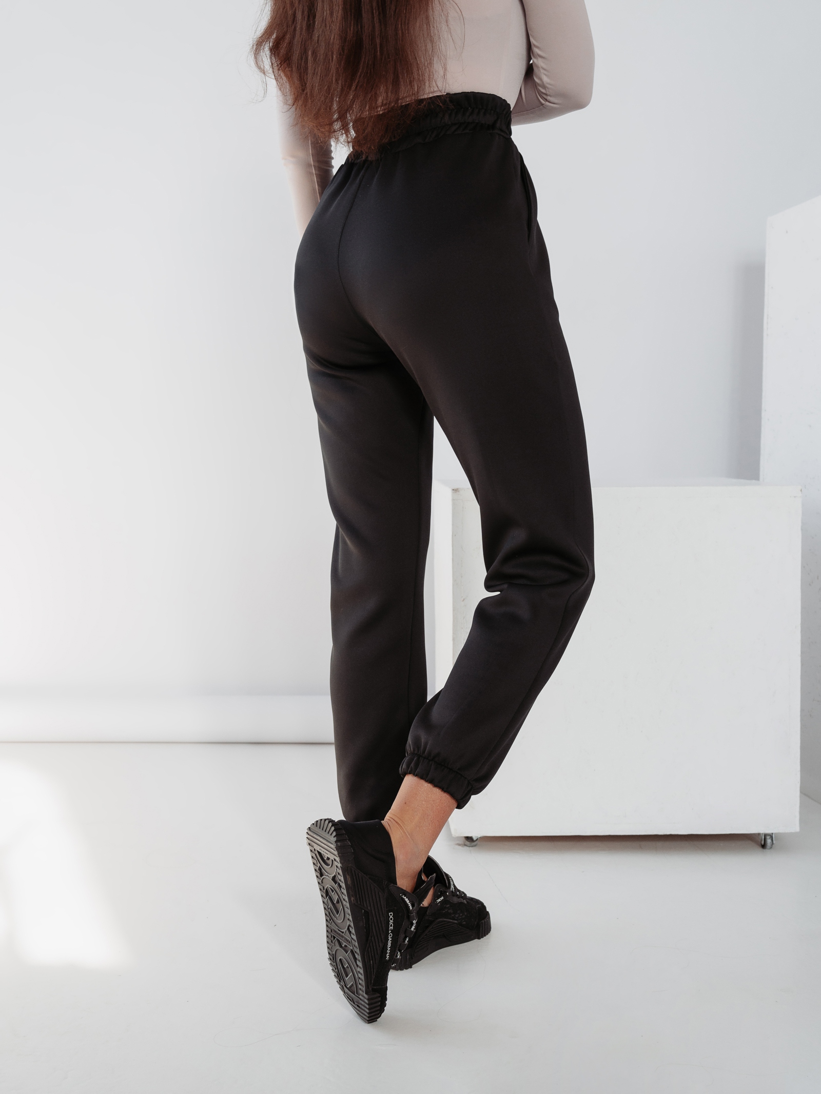 Spodnie z marszczeniami Ola Voga Intensive Autumn czarne Spodnie z marszczeniami Ola Voga Intensive Autumn czarne