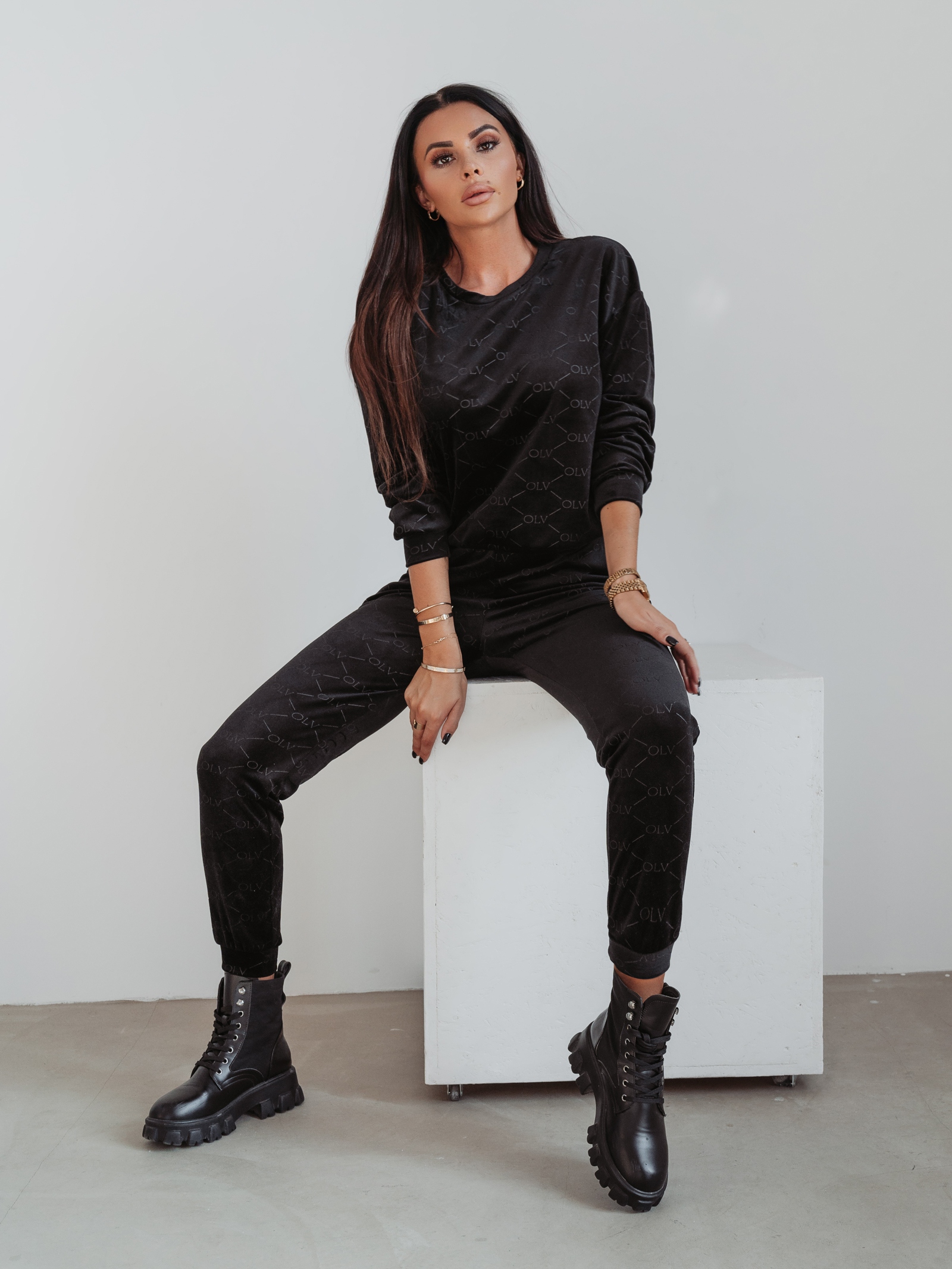 Komplet welurowy Soft Olv Ola Voga czarne